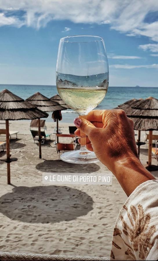 Case Vacanze Il Sogno 2 Porto Pino Eksteriør bilde