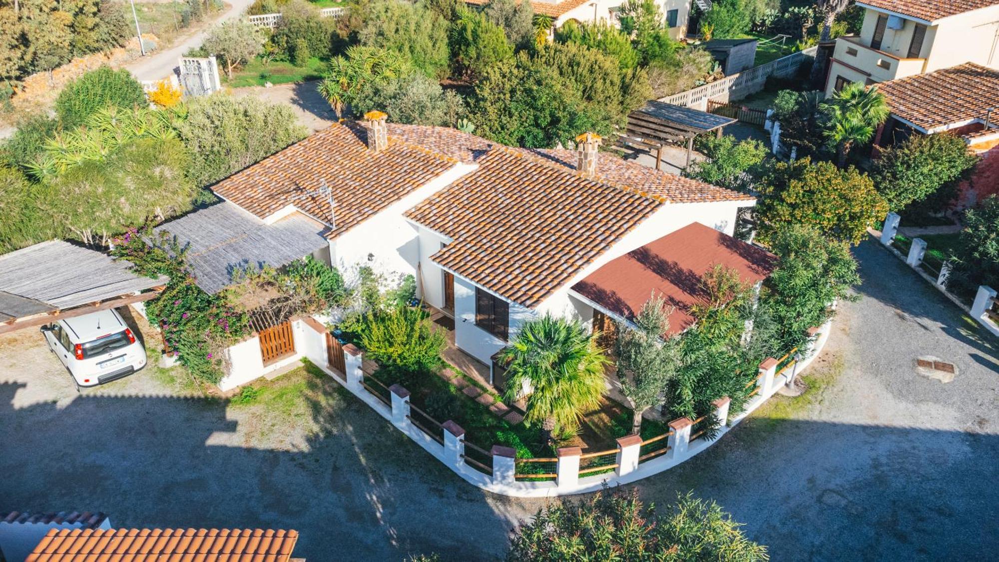 Case Vacanze Il Sogno 2 Porto Pino Eksteriør bilde